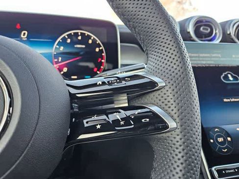 Used 2026 Mercedes-Benz GLC 300 image 26