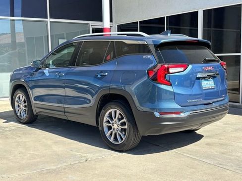 Certified 2024 GMC Terrain SLT image 7