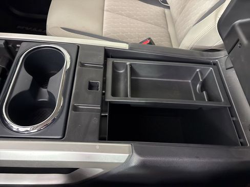 Certified 2024 Nissan Titan SV w/ SV Convenience Package image 37