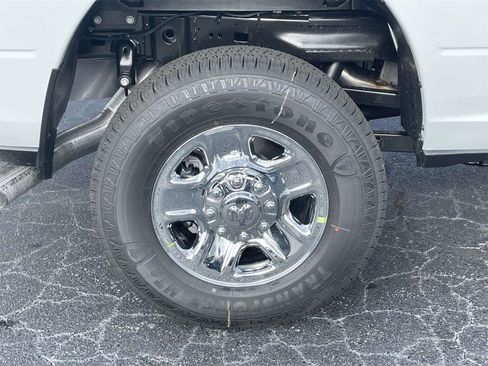 New 2026 RAM 2500 Tradesman w/ Chrome Appearance Group image 36