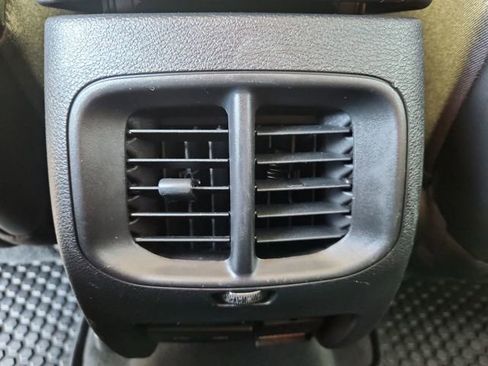 Used 2020 Jeep Cherokee Trailhawk image 21