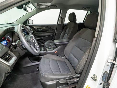 Used 2022 GMC Terrain SLE image 14