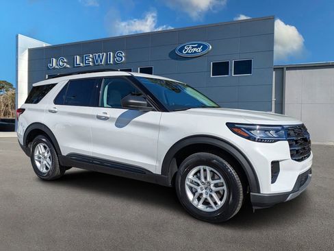 New 2026 Ford Explorer Active w/ Active Comfort Package image 1