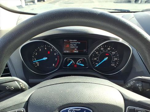 Used 2019 Ford Escape SE image 21