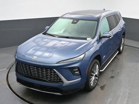 Certified 2025 Buick Enclave Avenir w/ Super Cruise Package image 40
