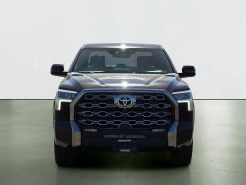 Used 2024 Toyota Tundra Platinum AWD/4WD image 9