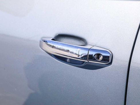 Used 2016 GMC Sierra 1500 SLT w/ SLT Premium Package image 19