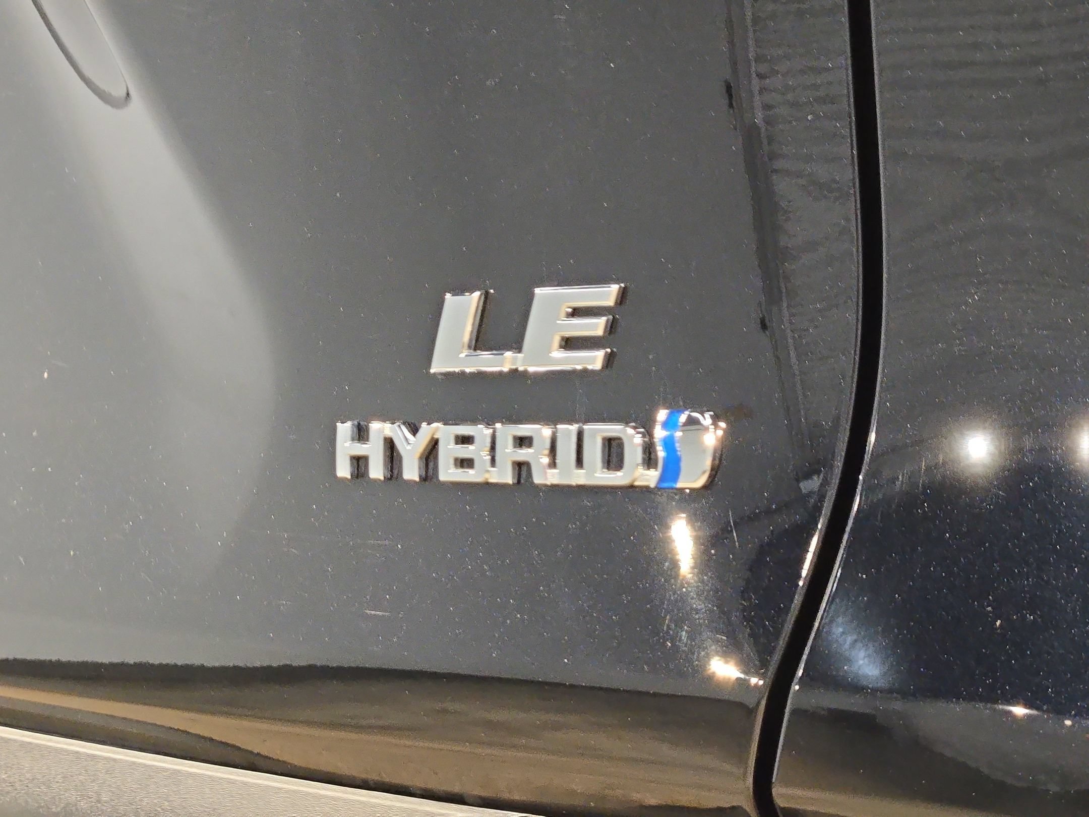 Certified 2024 Toyota RAV4 LE AWD/4WD image 36