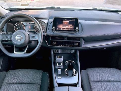 Certified 2024 Nissan Rogue SV image 14