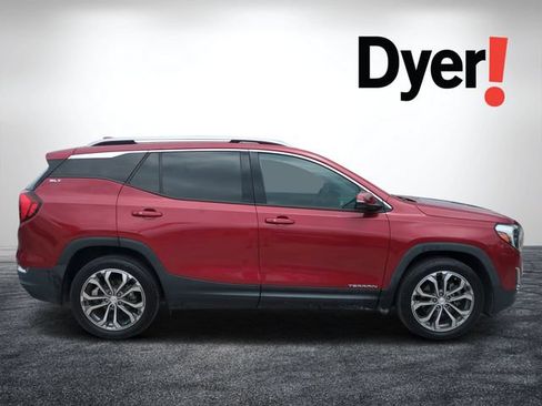 Used 2019 GMC Terrain SLT w/ Preferred Package FWD image 2