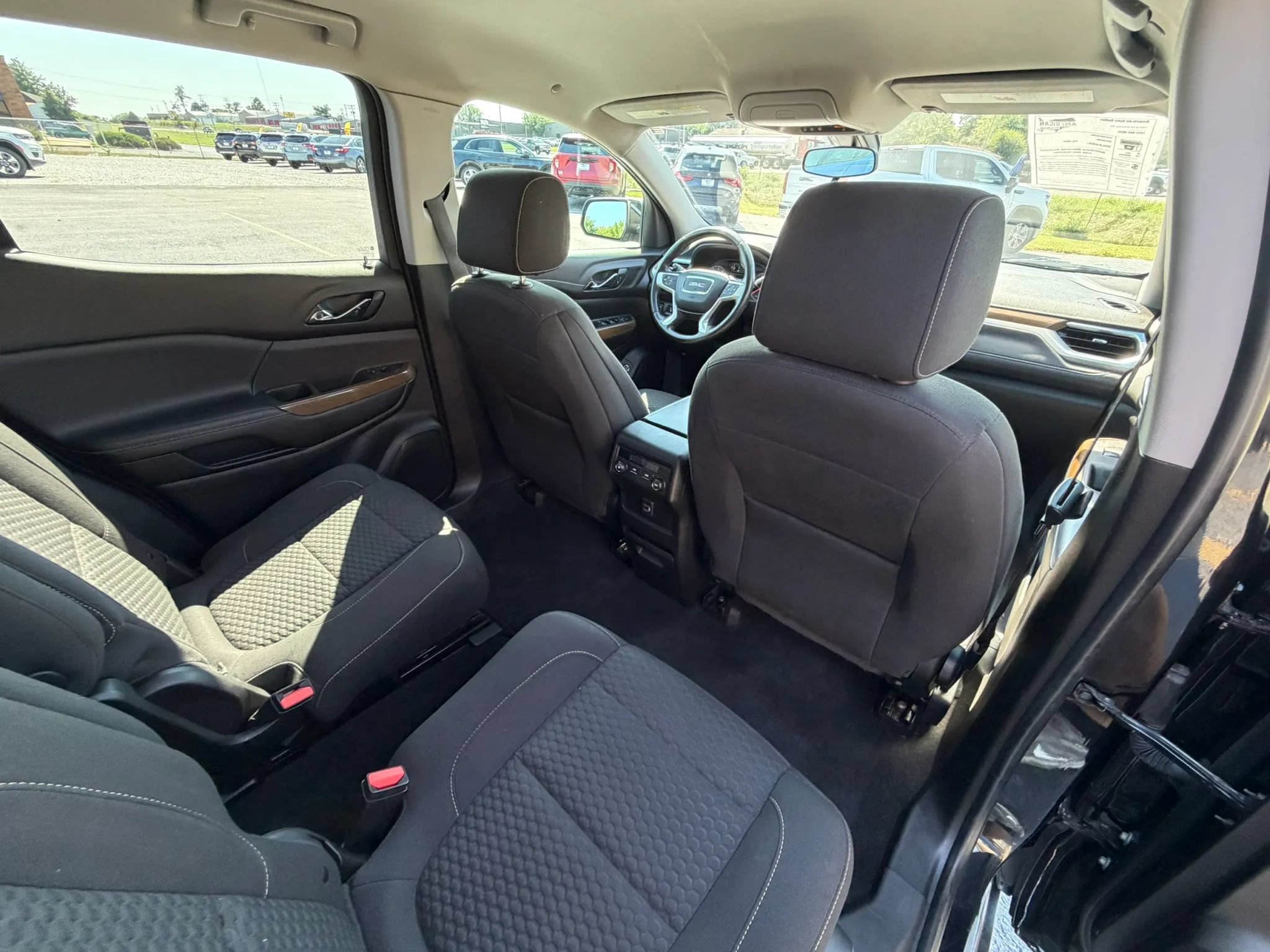 Used 2019 GMC Acadia SLE FWD image 33