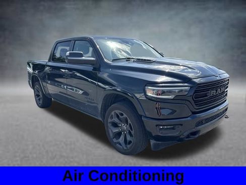 Used 2020 RAM 1500 Limited w/ Black Appearance Package AWD/4WD image 7