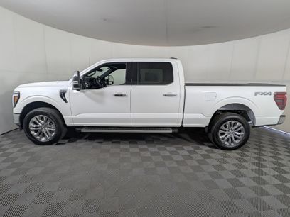 New 2025 Ford F150 Lariat w/ Equipment Group 502A High