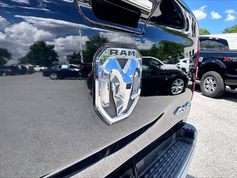 Used 2020 RAM 1500 Big Horn AWD/4WD image 9