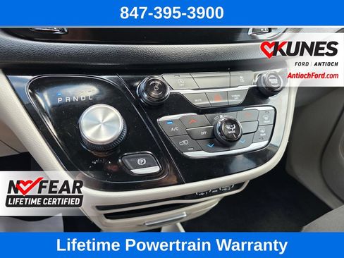 Used 2023 Chrysler Voyager LX FWD image 47