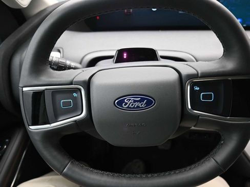 Used 2025 Ford Expedition Max Active image 23