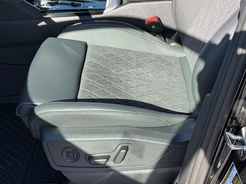 New 2025 Audi SQ5 Premium Plus image 18