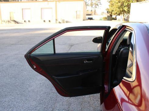 Used 2016 Toyota Camry XSE w/ Moonroof Package FWD image 15