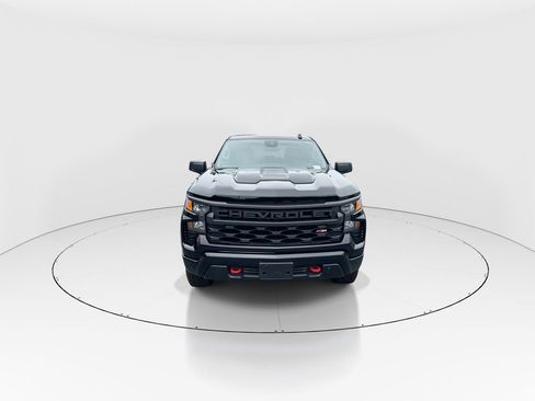 Used 2025 Chevrolet Silverado 1500 Custom Trail Boss AWD/4WD image 3