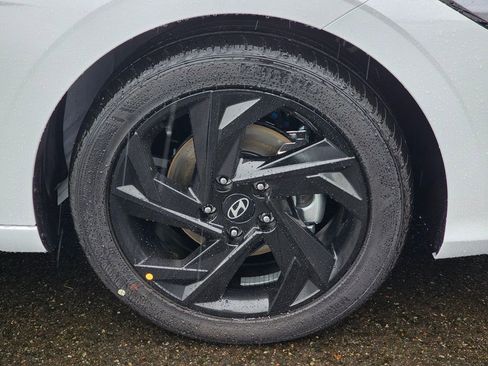 New 2026 Hyundai Elantra Sport image 9