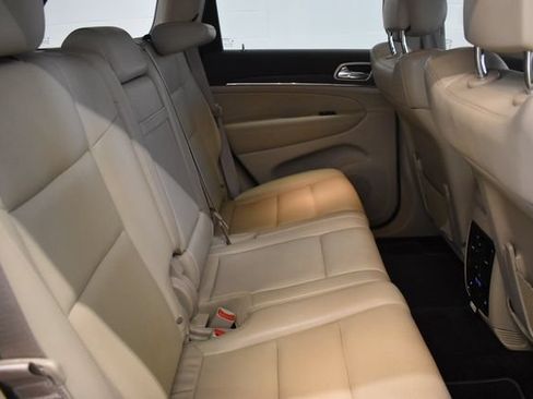 Used 2017 Jeep Grand Cherokee Limited w/ Luxury Group II AWD/4WD image 17