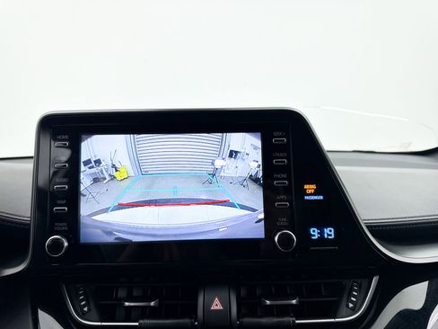 Used 2019 Toyota C-HR LE FWD image 20