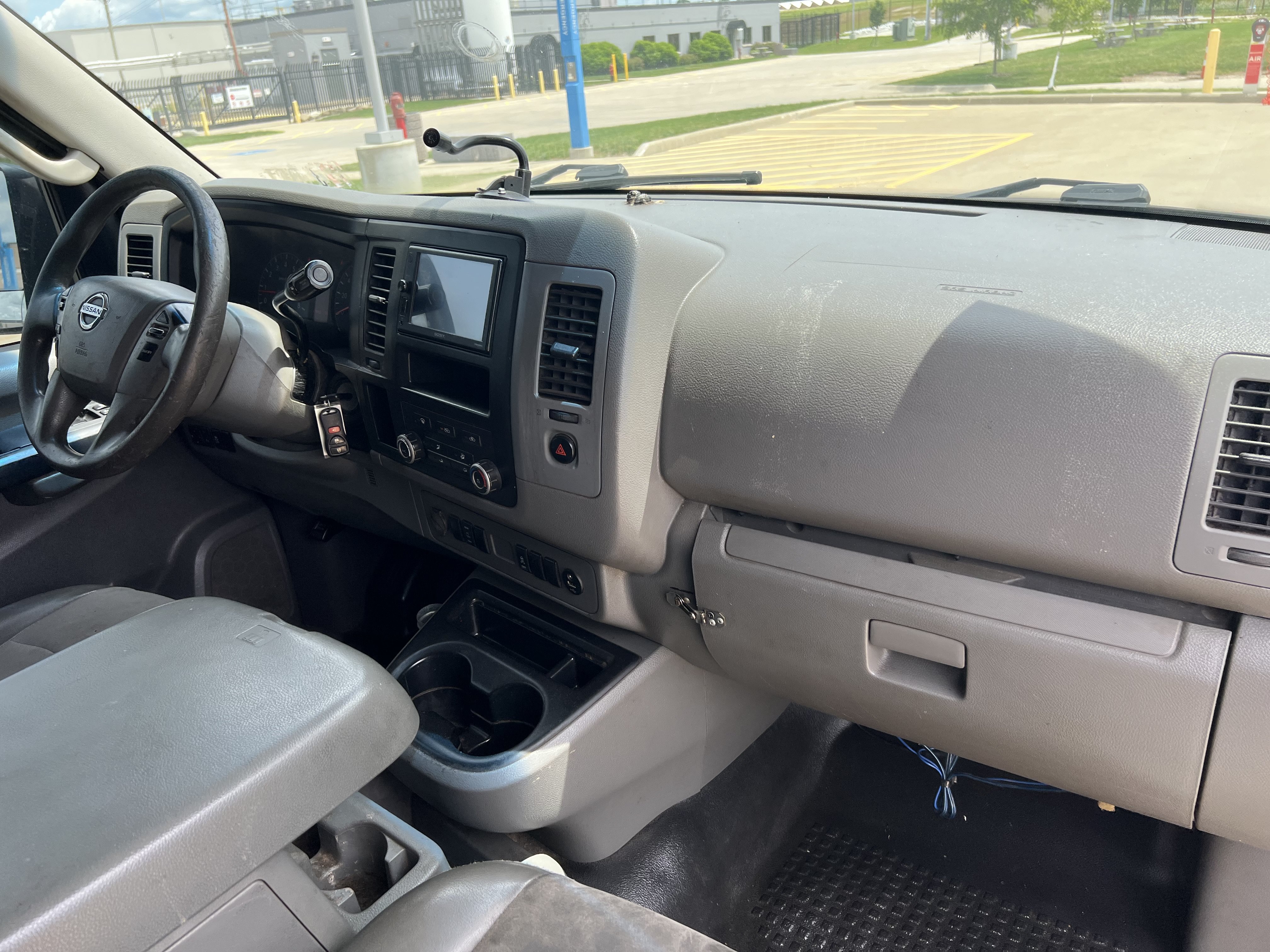 Used 2013 Nissan NV 2500 SV w/ Technology Pkg RWD image 17