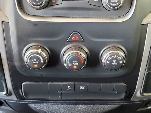 Used 2016 RAM 1500 Express image 21