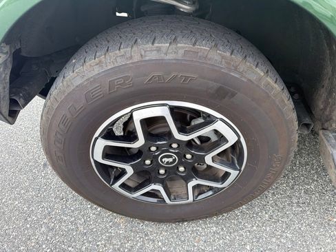 Used 2025 Ford Bronco Outer Banks AWD/4WD image 13