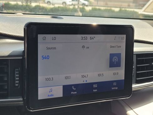 Used 2023 Ford Explorer XLT w/ Equipment Group 202A RWD image 20