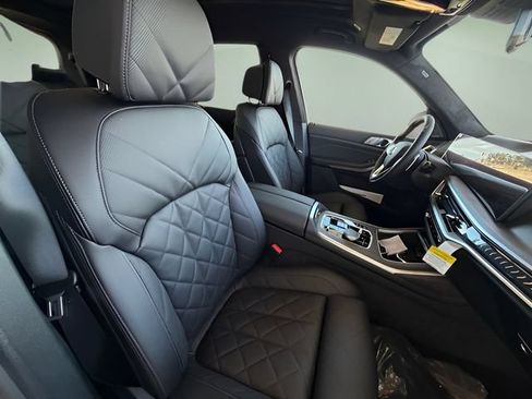 Used 2026 BMW X7 xDrive40i w/ Premium Package AWD/4WD image 29