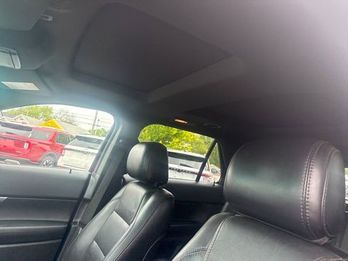 Used 2012 Ford Explorer XLT AWD/4WD image 28