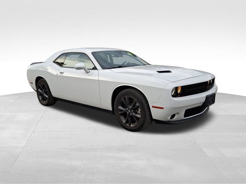 Used 2021 Dodge Challenger SXT w/ Driver Convenience Group AWD/4WD image 1