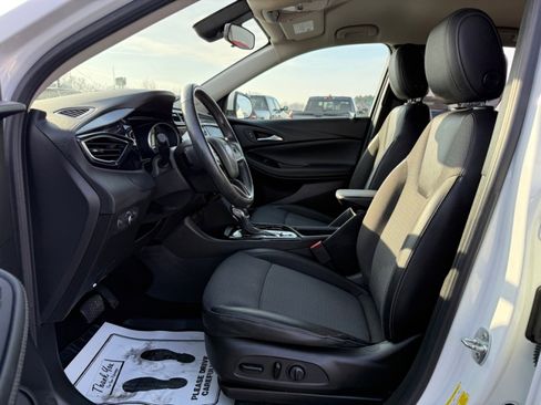 Used 2022 Buick Encore GX Select w/ Safety Package II image 10