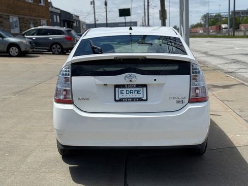 Used 2009 Toyota Prius Touring FWD image 8