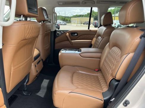 Used 2018 INFINITI QX80 2WD w/ Deluxe Technology Package image 16