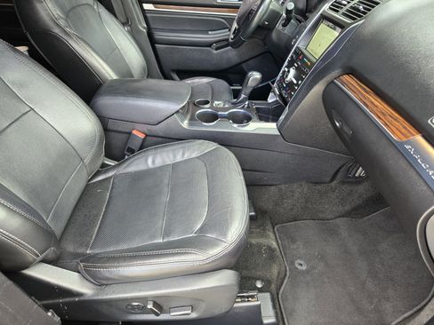 Certified 2018 Ford Explorer Limited w/ Equipment Group 301A image 10