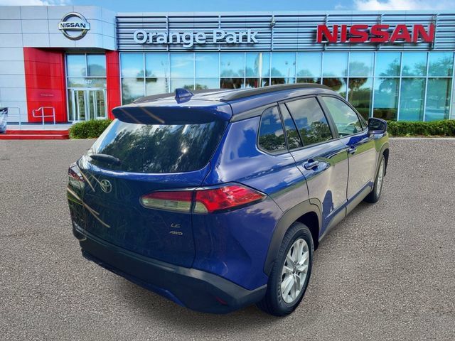 Used 2022 Toyota Corolla Cross LE AWD/4WD image 2