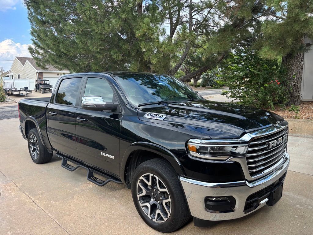Used 2025 RAM 1500 Laramie AWD/4WD image 2