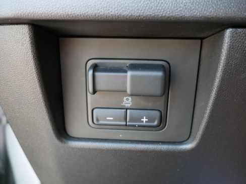 Used 2023 GMC Canyon AT4 w/ Canyon Safety Plus Package AWD/4WD image 26