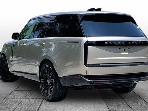 Used 2026 Land Rover Range Rover SE AWD/4WD image 5