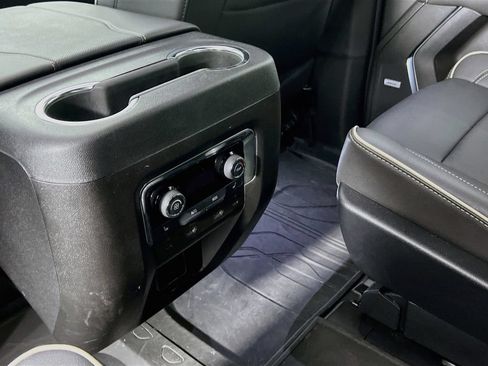 Certified 2025 Chevrolet Suburban Premier AWD/4WD image 27