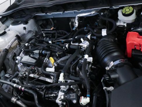 Used 2022 Ford Escape SE w/ SE Sport Appearance Package image 8