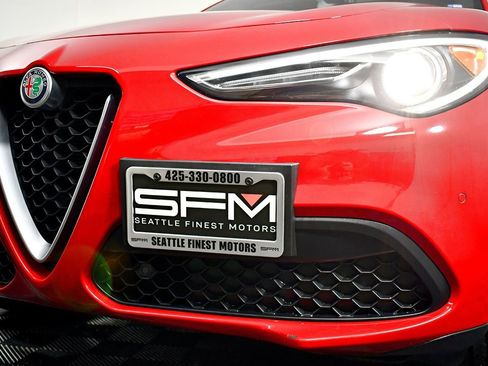 Used 2019 Alfa Romeo Stelvio Ti Sport w/ Quick Order Package 22S Sport image 13