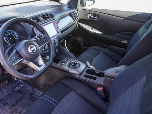 Used 2025 Nissan Leaf S FWD image 18