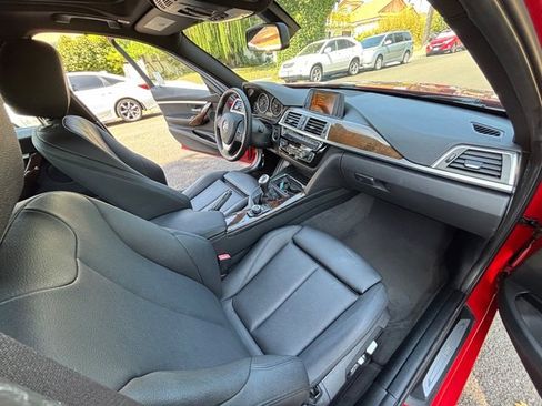 Used 2017 BMW 330i Sedan RWD image 39