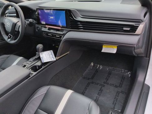 New 2026 Toyota Camry Hybrid w/ Multimedia Upgrade Package image 30