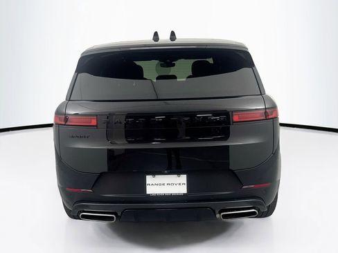 Used 2025 Land Rover Range Rover Sport SE AWD/4WD image 6