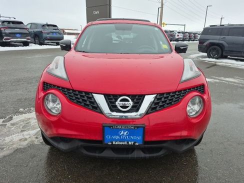 Used 2015 Nissan Juke SV w/ Technology Package image 2