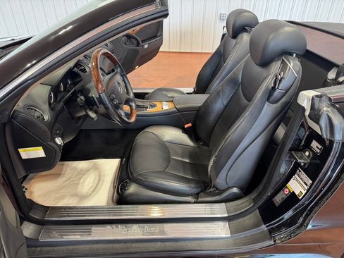 Used 2008 Mercedes-Benz SL 550 550 image 18